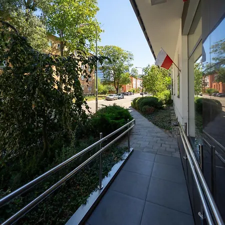 Apartment Leszno With Parking - By Rentujemy