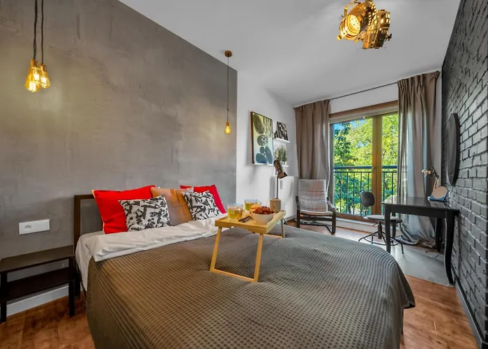 Apartment Leszno With Parking - By Rentujemy