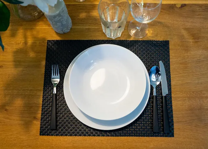 Leszno With Parking - By Rentujemy * Warsaw