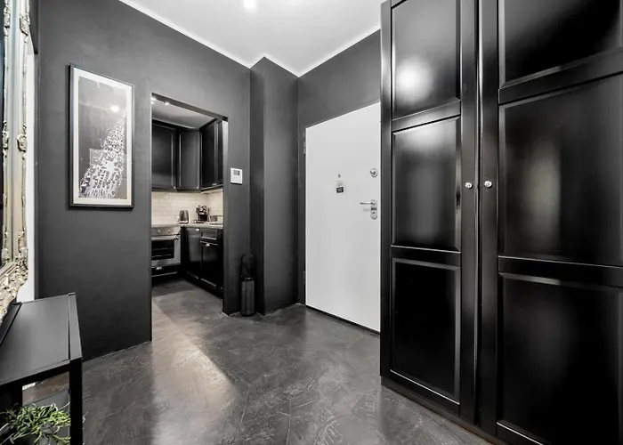 Leszno With Parking - By Rentujemy Apartment Warsaw