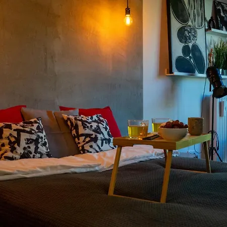 Lägenhet Leszno With Parking - By Rentujemy Warszawa