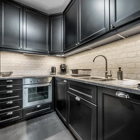 Leszno With Parking - By Rentujemy Апартаменты