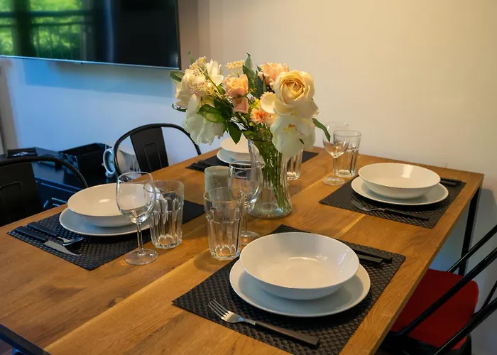 Apartament Leszno With Parking - By Rentujemy Warszawa