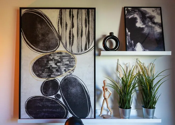 Leszno With Parking - By Rentujemy Apartament Warszawa