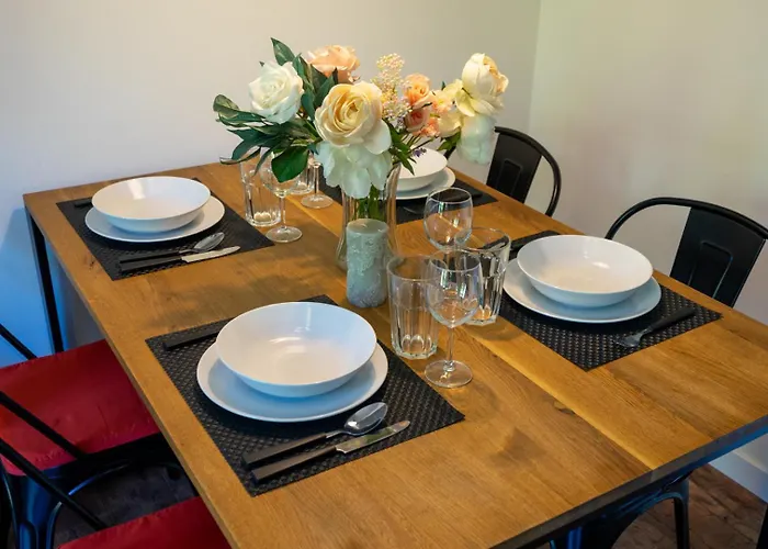 Leszno With Parking - By Rentujemy *