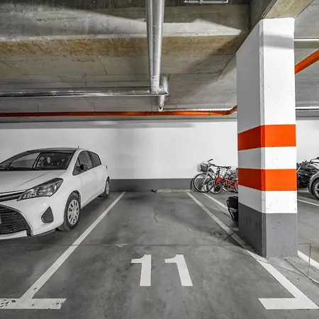 Leszno With Parking - By Rentujemy Apartment *